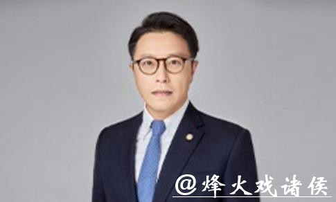 平安人寿:杨铮拟卸任董事长职务 平安人寿:杨铮拟卸任董事长职务