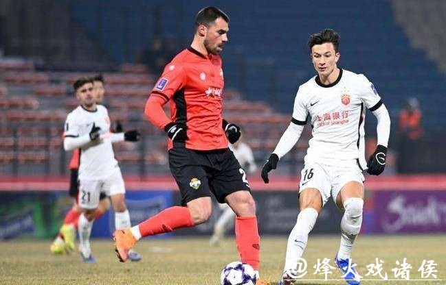 门将赛前紧急换战靴、伤病满营略显离奇，海港惨平江原 FC 仍需打开问号